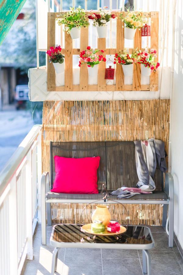 Sea Breeze Vibes Apartment Nea Peramos  Exterior photo